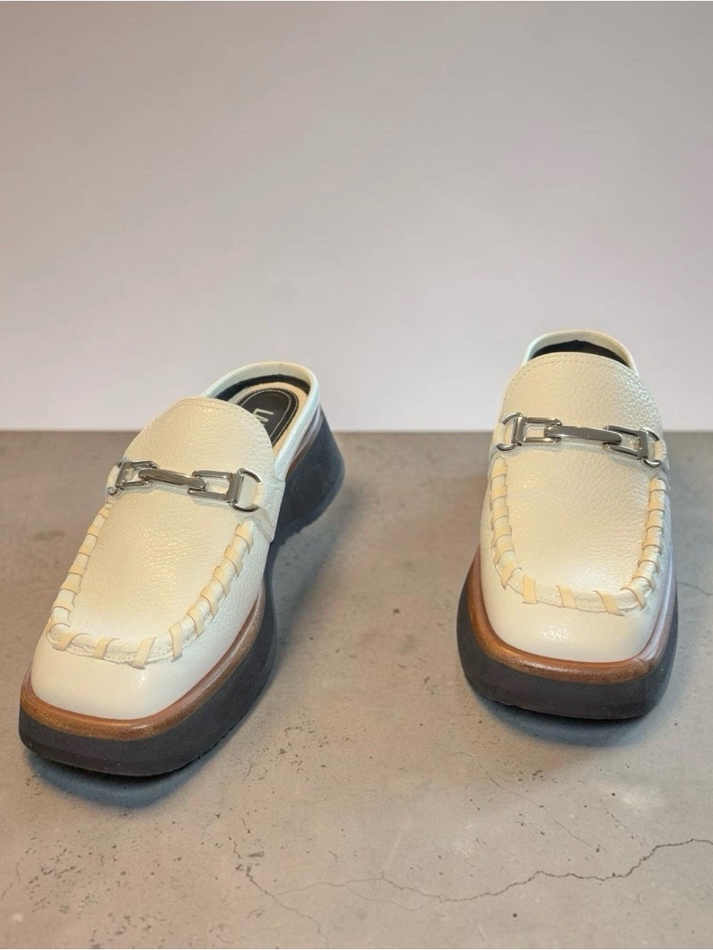 Labucq Koko Moc Shoes Ivory Womens Womens 7 Eu 37 Made In Italy BRAND NEW - Picture 2 of 9